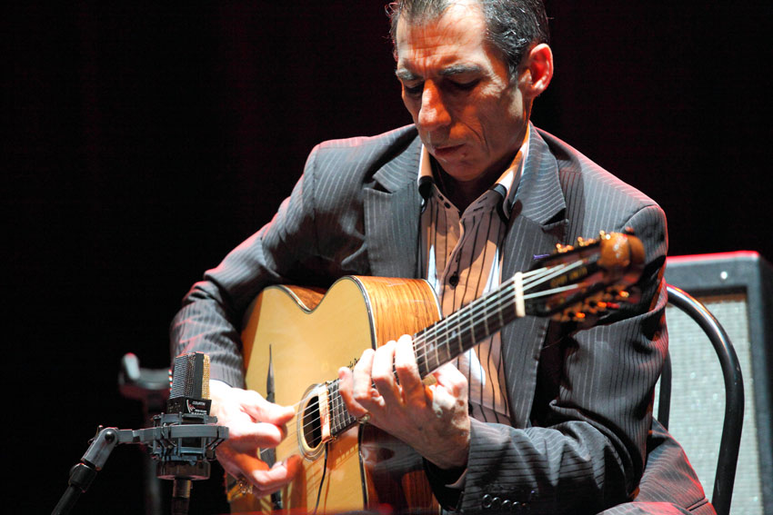 Angelo Debarre in concerto al Moody Jazz Cafè