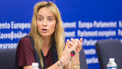 Barbara Matera contro la chiusura dell'ospedale Lastaria