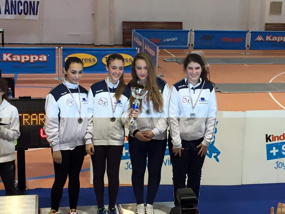 Le ragazze del Circolo Schermistico Dauno terze ai campionati italiani assoluti