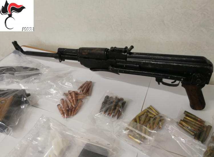 Dettaglio Ak 47 E Colpi