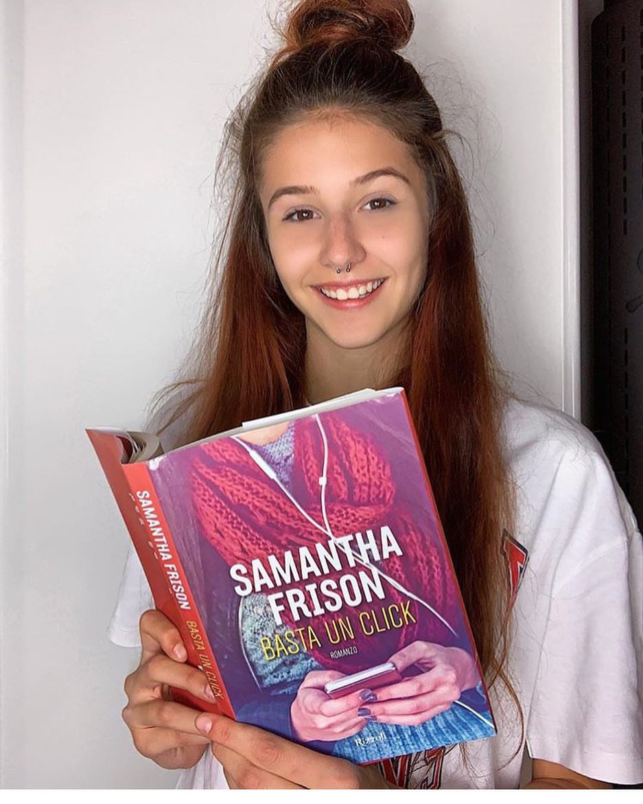 Samantha Frison Basta Un Click