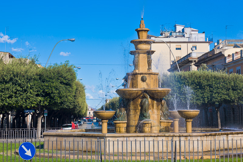 Restauro Della Fontana Di Piazza Incoronazione