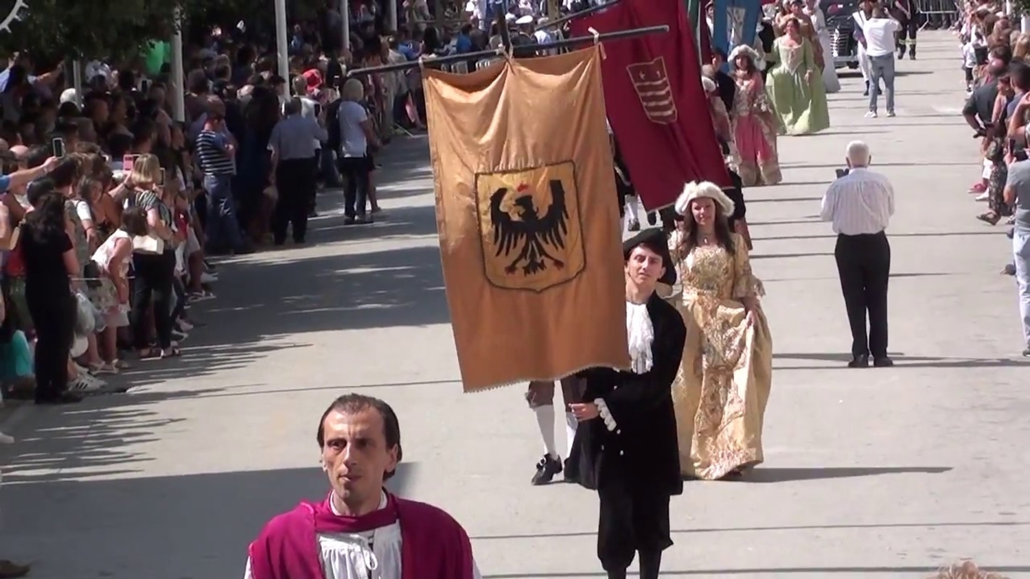 bovino-cavalcata-storica