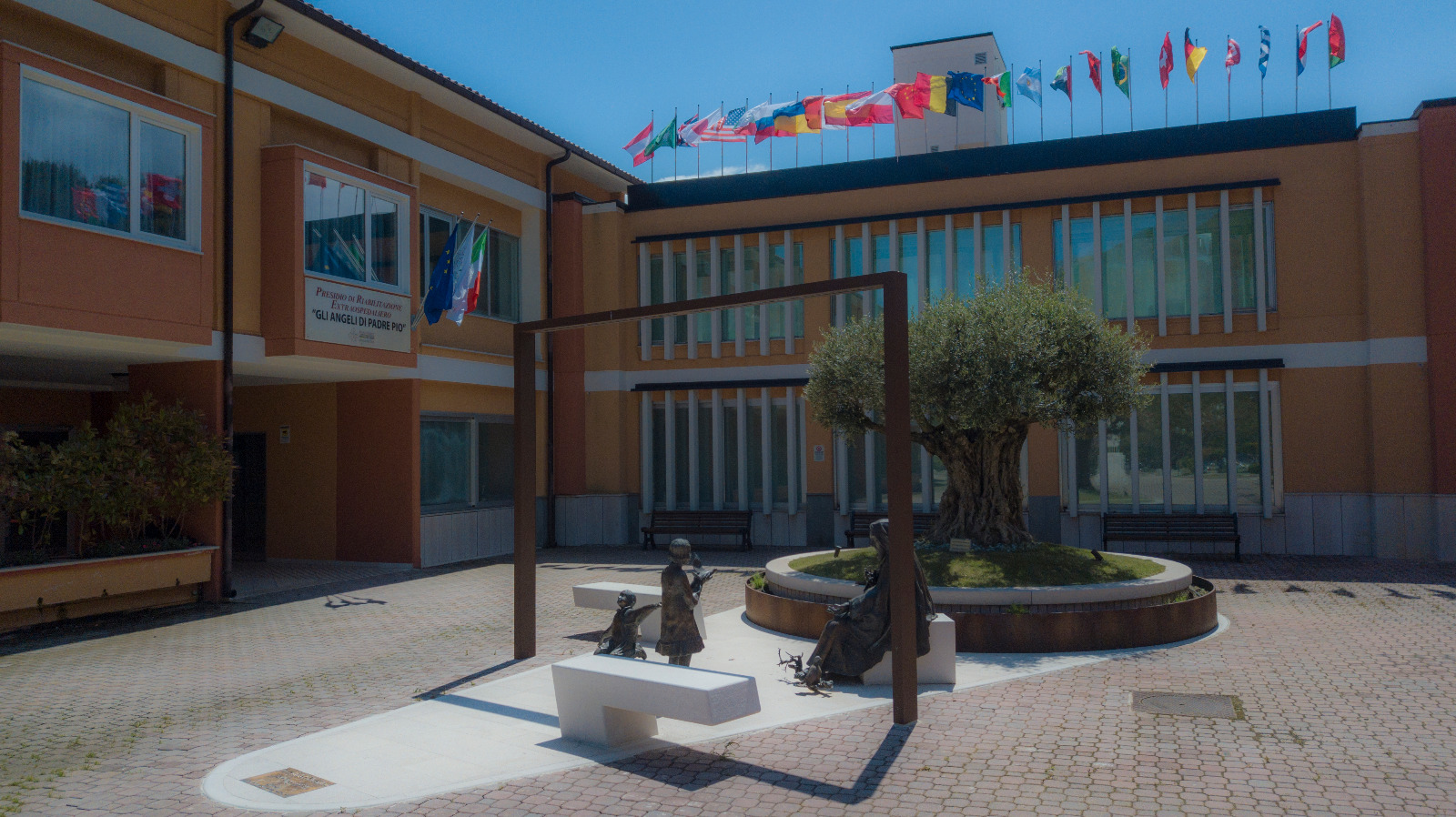 Gli-Angeli-di-Padre-Pio