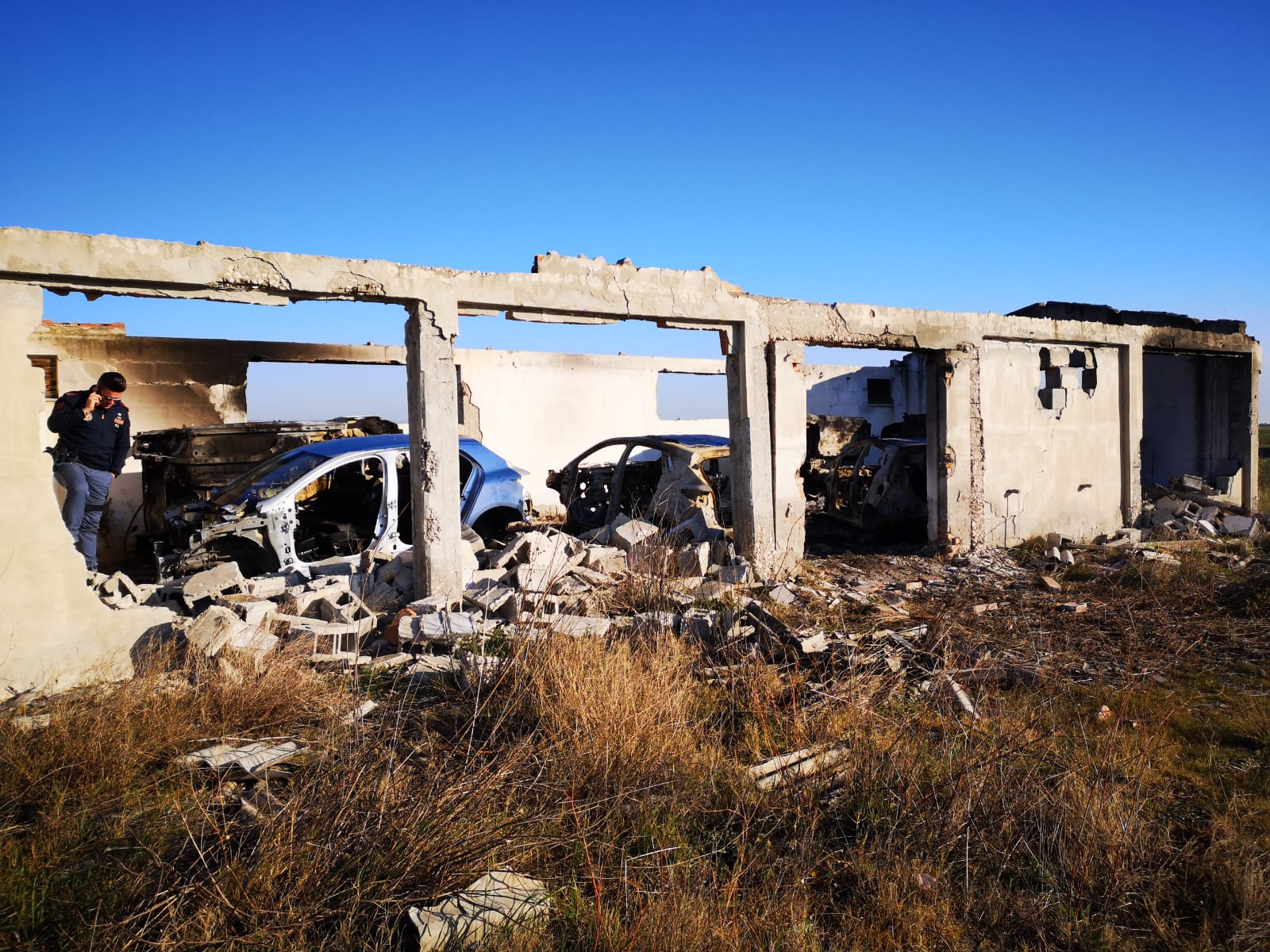 foggia carcasse auto