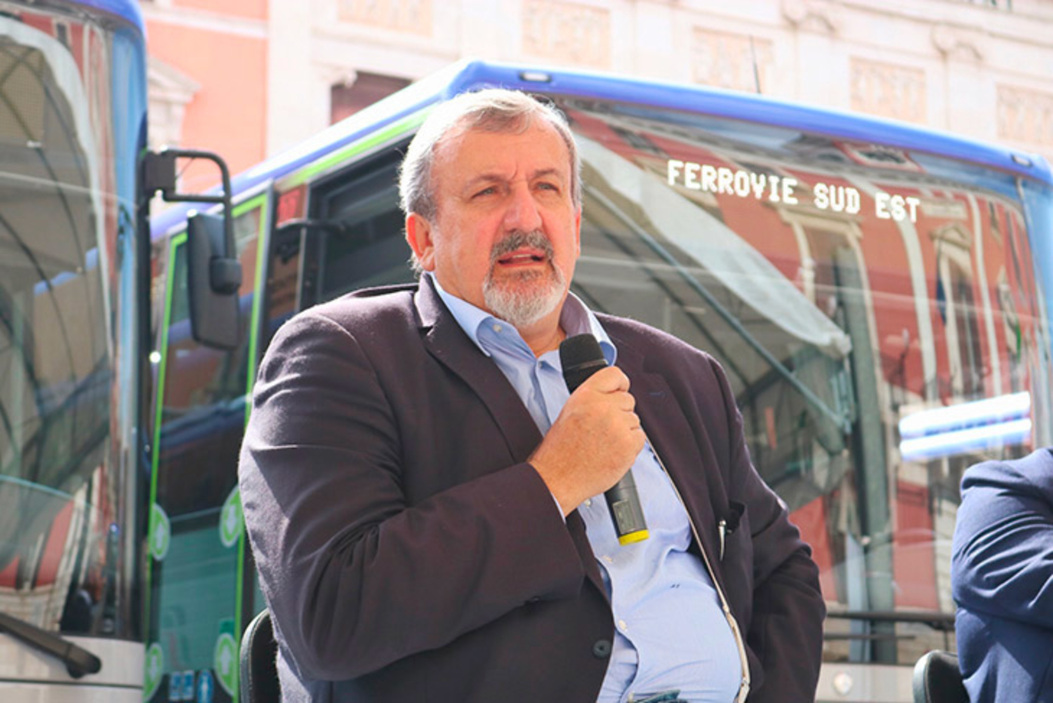 emiliano-trasporto-puglia