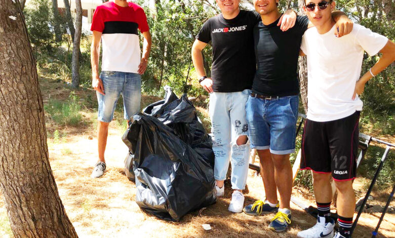 ragazzi marina di lesina ripulita