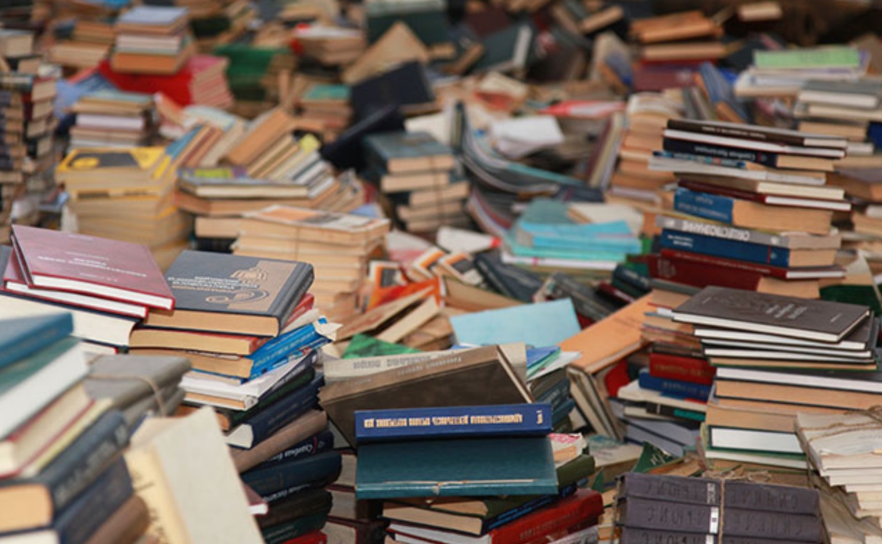 foggia studenti mercatino libri