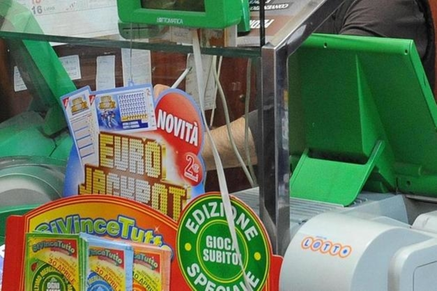 lucera truffa lottomatica