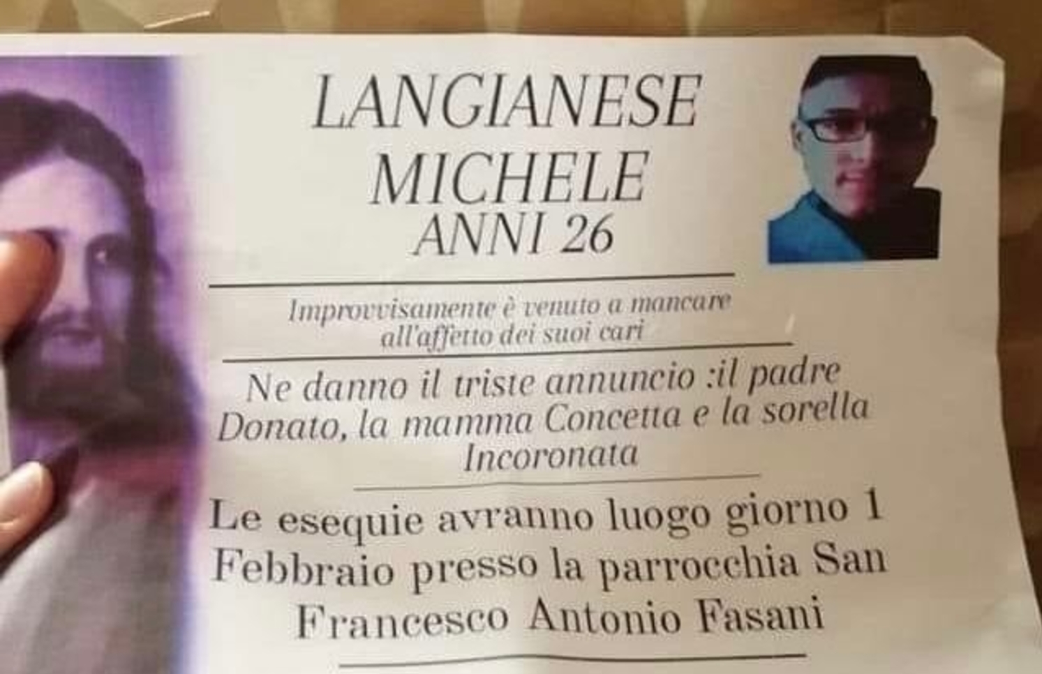 lucera ragazzo manifesti