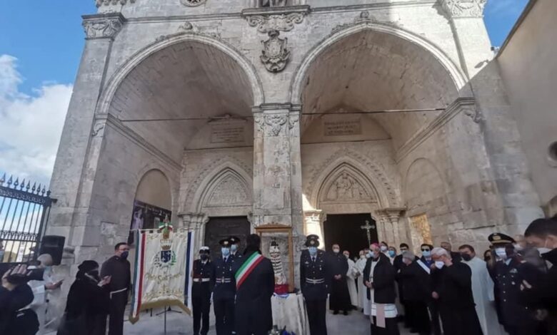 sacra effige madonna loreto monte