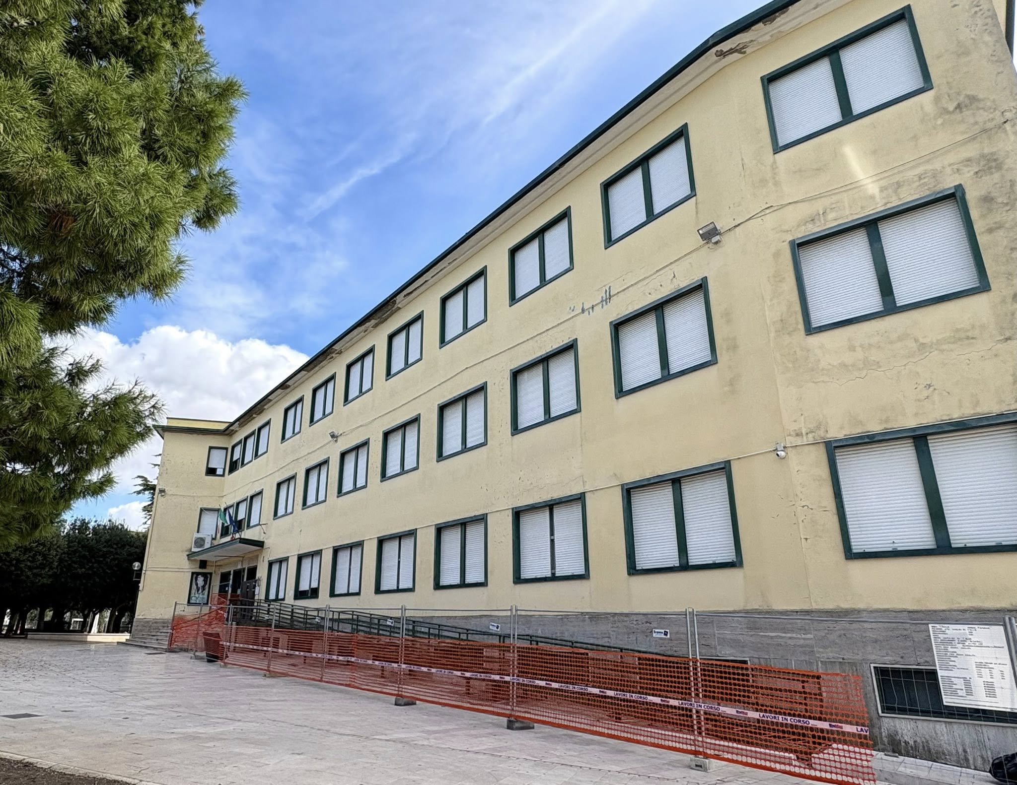 scuola media Troia